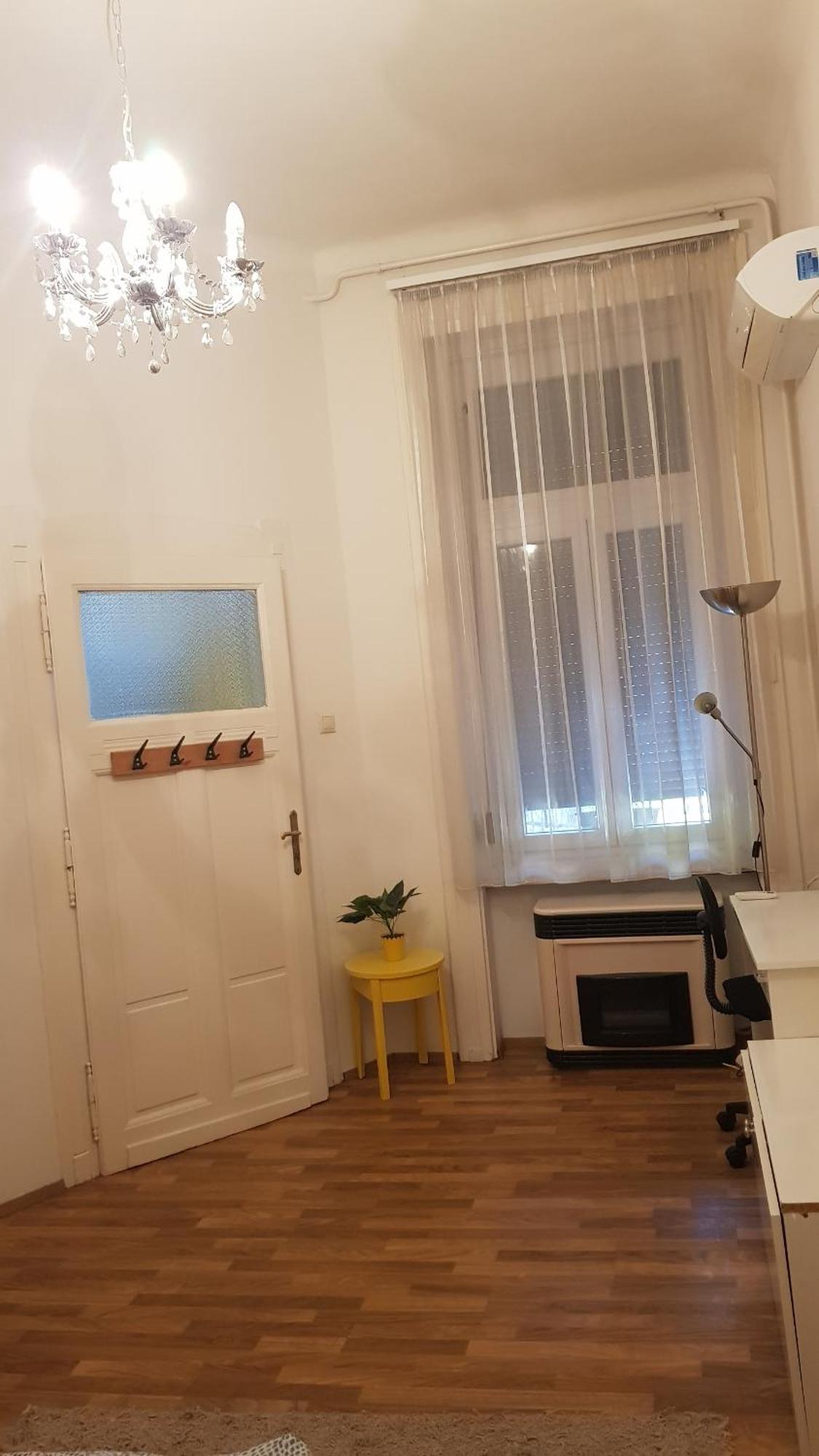 Center Royalty Apartment بودابست المظهر الخارجي الصورة